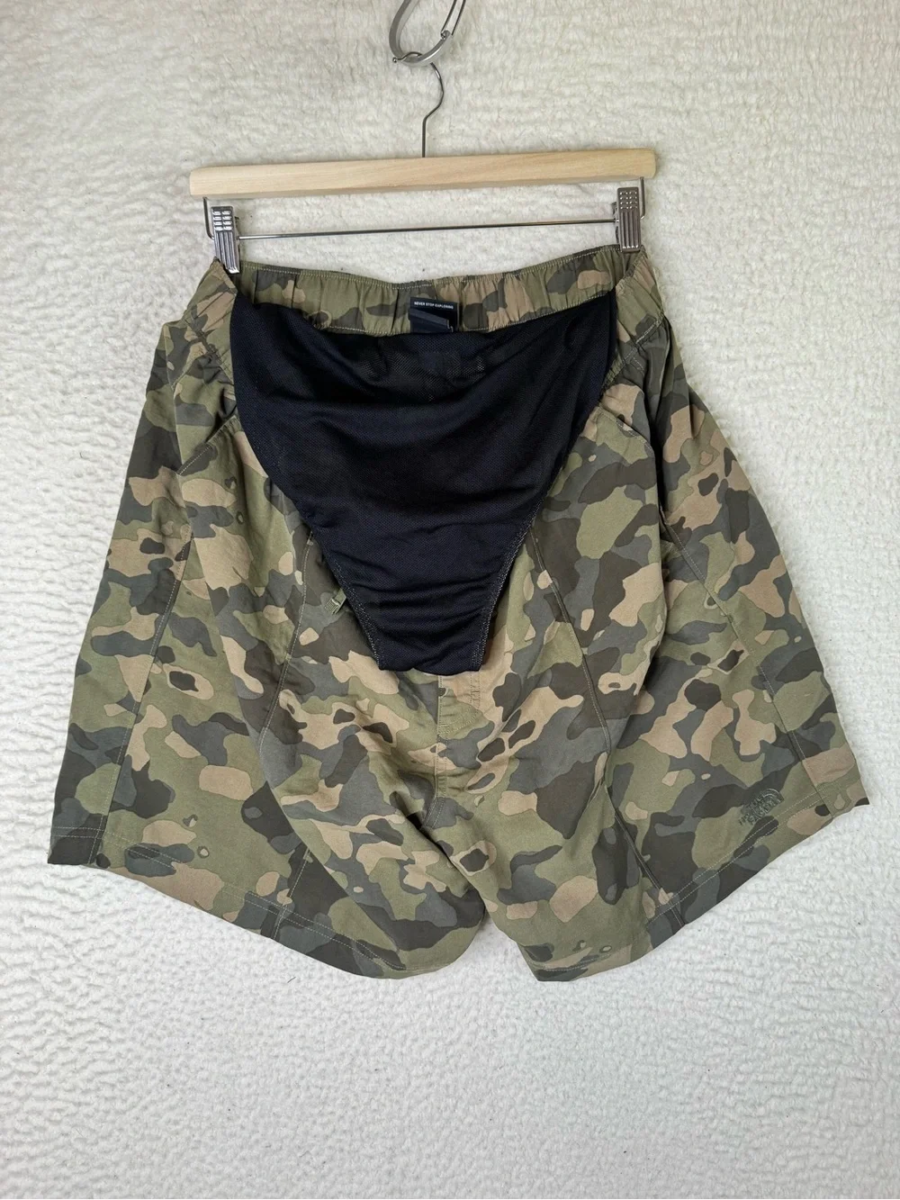 The North Face Class V Water Pull On Trunks Shorts Camo Green Men's Size XL